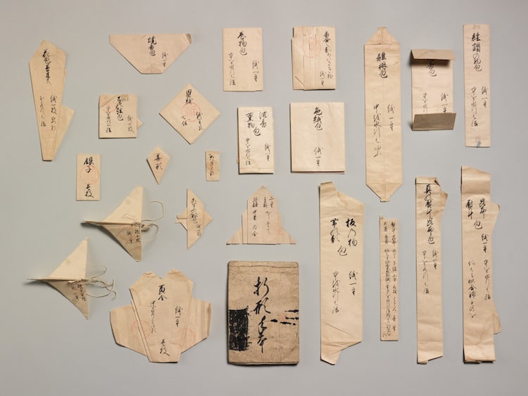 1697 orikata (Japanese paper wrappings)