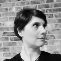 Headshot photo of Amélie