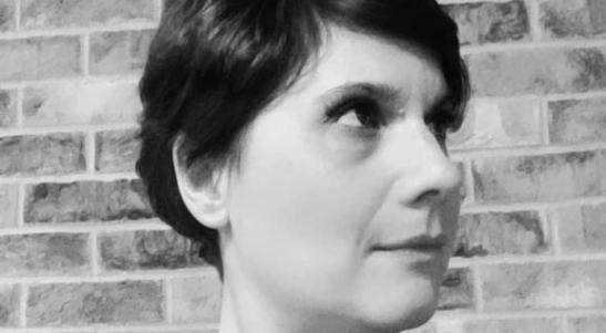 Headshot photo of Amélie